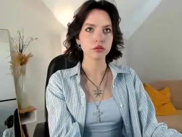 lillemax – webcam model profile photo Image 9