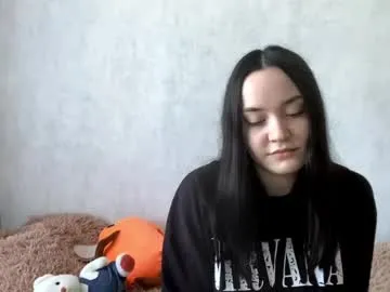 emmaa_rs – webcam model profile photo Image 2
