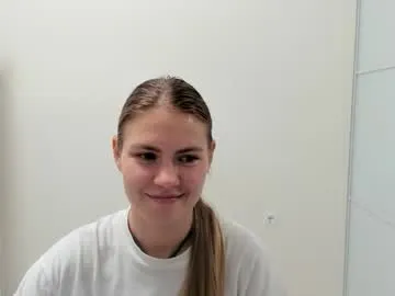 katysha_ – webcam model profile photo Image 18