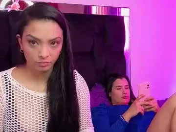 roma_milk – webcam model profile photo Image 10