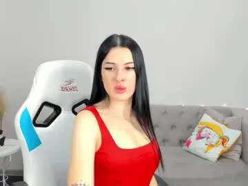 BeautyTriple – webcam model profile photo Image 2