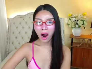 glossybabe_ – webcam model profile photo Image 11