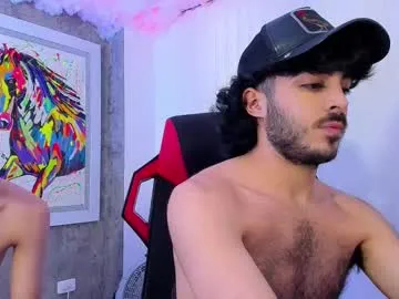 shiny-lily – webcam model profile photo Image 10