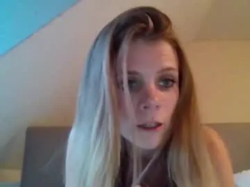 millemimi – webcam model profile photo Image 5