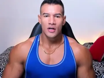 bella_luck – webcam model profile photo Image 10