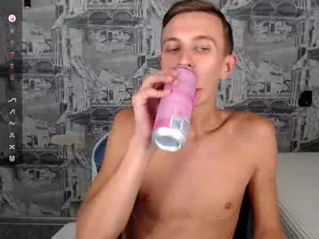 WhoreRobot – webcam model profile photo Image 10