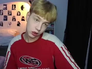 little__sophie18 – webcam model profile photo Image 10