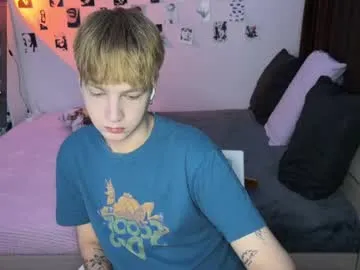 little__sophie18 – webcam model profile photo Image 14