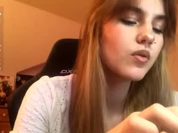 millemimi – webcam model profile photo Image 4