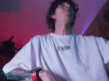 cute18cute – webcam model profile photo Image 14