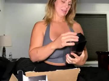 onlygia – webcam model profile photo Image 2