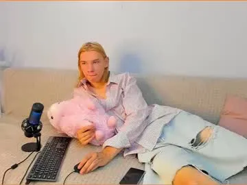 AlexisGrays – webcam model profile photo Image 4