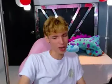 StarKristy – webcam model profile photo Image 17