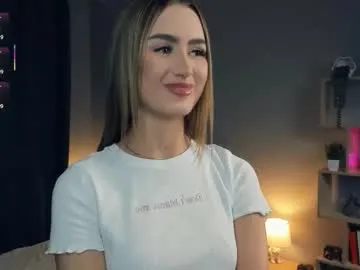 karolay_white7 – webcam model profile photo Image 11