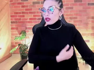 fresita_pink_ – webcam model profile photo Image 4