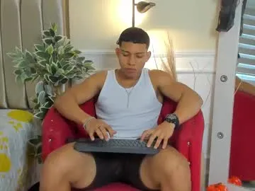 glossybabe_ – webcam model profile photo Image 16