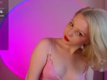 petite_hollyy Image 16