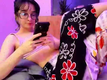 sweetsweet__baby – webcam model profile photo Image 9