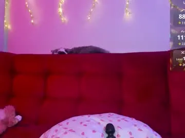 millemimi – webcam model profile photo Image 19