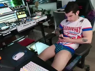 MiaTonyy – webcam model profile photo Image 4