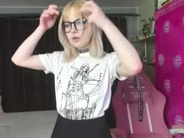 ninaleon_ih – webcam model profile photo Image 10