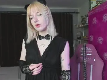 ninaleon_ih – webcam model profile photo Image 11