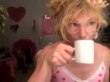 millemimi – webcam model profile photo Image 13