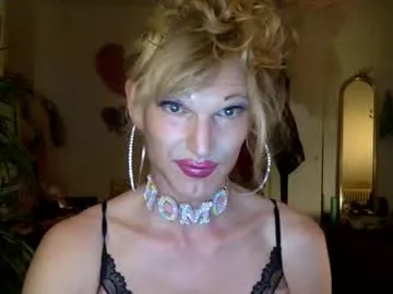 millemimi – webcam model profile photo Image 9