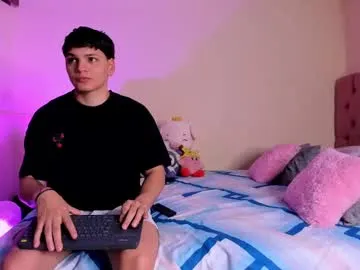 GeminiCode22 – webcam model profile photo Image 7