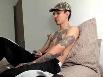 WhoreRobot – webcam model profile photo Image 13