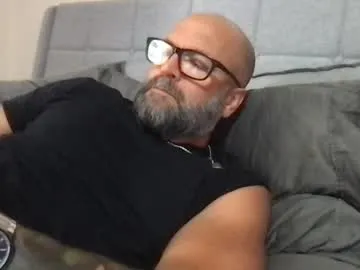 MinniMia – webcam model profile photo Image 13