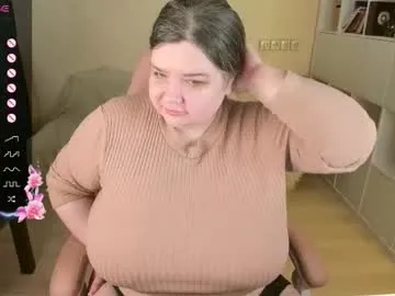 millemimi – webcam model profile photo Image 16