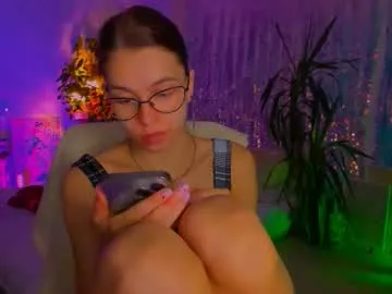 kimilee22 – webcam model profile photo Image 17