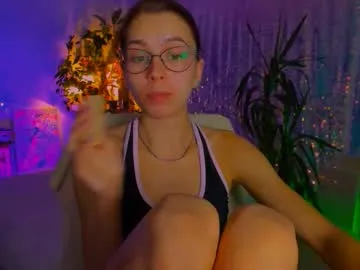 kimilee22 – webcam model profile photo Image 18