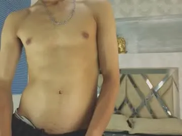 millemimi – webcam model profile photo Image 5