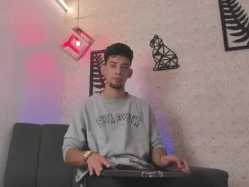 glossybabe_ – webcam model profile photo Image 10