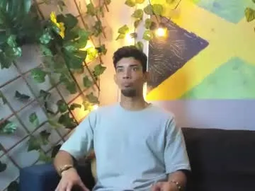 glossybabe_ – webcam model profile photo Image 16