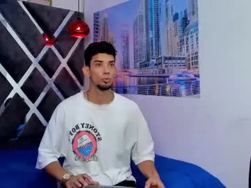 glossybabe_ – webcam model profile photo Image 7