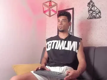 glossybabe_ – webcam model profile photo Image 8