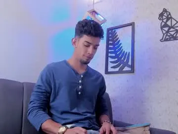 glossybabe_ – webcam model profile photo Image 9