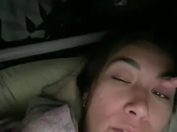 camilaandrade_ – webcam model profile photo Image 17