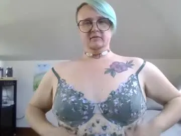 AlexisGrays – webcam model profile photo Image 14