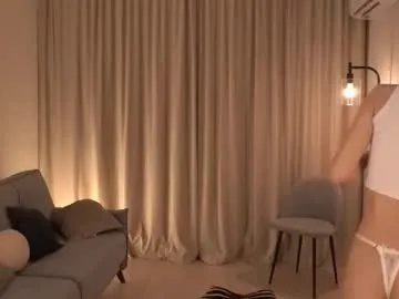 ELENA-XXX – webcam model profile photo Image 3