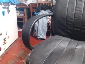 MinniMia – webcam model profile photo Image 8