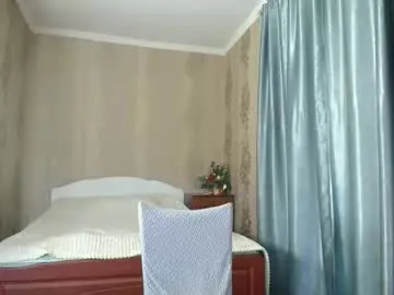 xlunami – webcam model profile photo Image 2