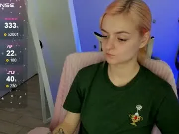 candylux4 – webcam model profile photo Image 17