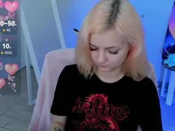 candylux4 – webcam model profile photo Image 3