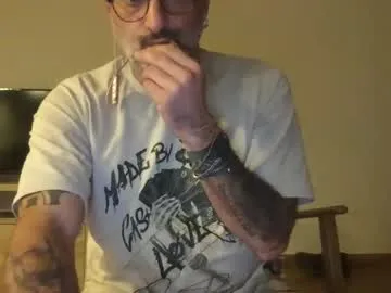 rickygani – webcam model profile photo