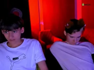 astridvex – webcam model profile photo Image 10