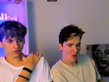 astridvex – webcam model profile photo Image 14